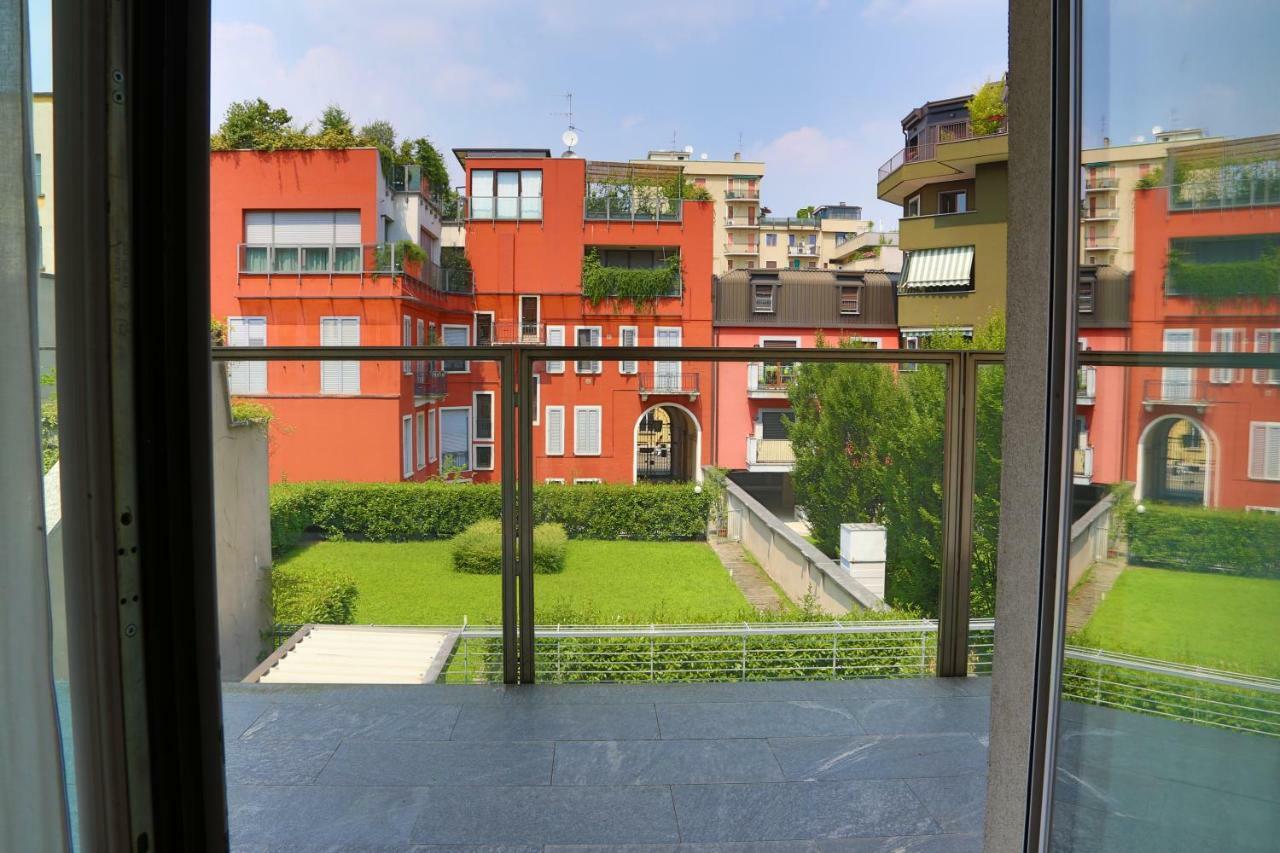 Vela Suites Milano Centro Con Garage Экстерьер фото